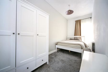 Thicknesse Avenue, Wigan, WN6 - Photo 4