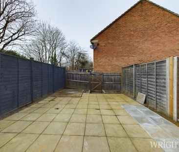 3 bedroom Mid Terraced House - THUNDRIDGE CLOSE, WELWYN GARDEN CITY. - Photo 6