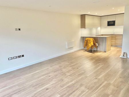 2 Bed Flat, Golding House, NW9 - Photo 3