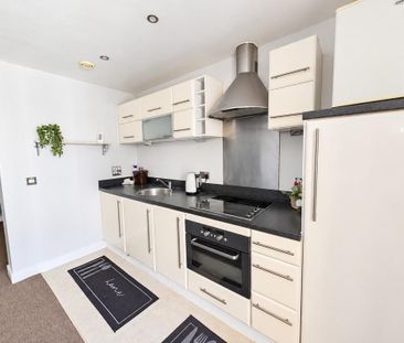 Studio to rent - Photo 3