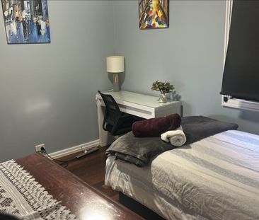 Brisbane Private Rooms with Shared Bathroom - Photo 3