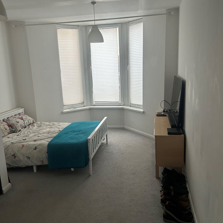 2 Bed Flat, Wells Road, BS4 - Photo 1