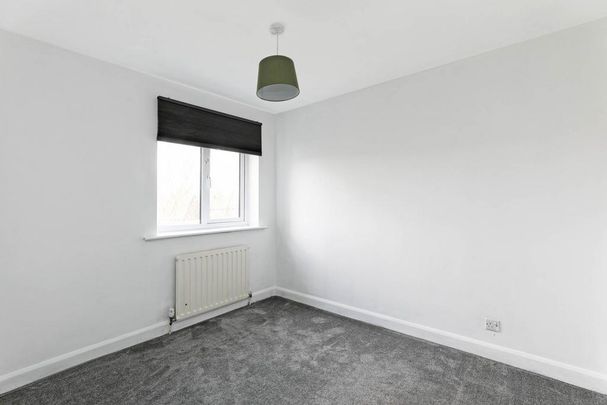 3 bedroom apartment to rent - Photo 1