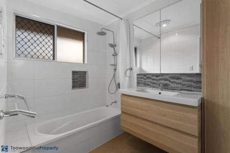 Prime Rangeville location! Renovated, inviting, low maintenance home nestled in quiet pocket of Rangeville! - Photo 3
