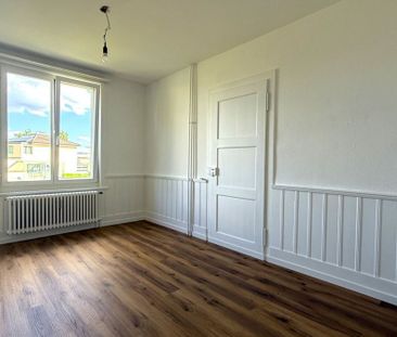 Zeitlos schön: Modern renovierte 4 Zimmer Altbauperle - Foto 2