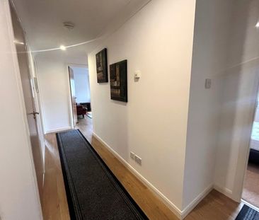 Flat D, 2 Mackie Place, AB32 6AP, Westhill - Photo 4