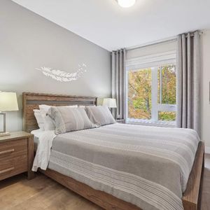 2 CH - 2 SDB - Bromont - $2,050 /mo - Photo 2