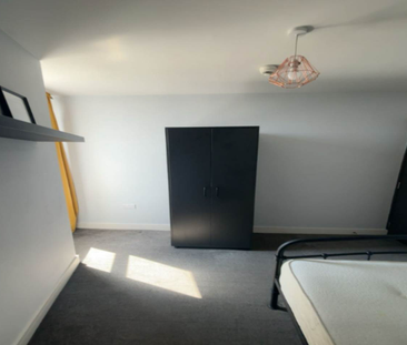 Station Terrace (room 5), Bramley , Leeds - Photo 2