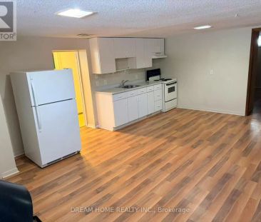 520 LYNETT CRESCENT - Photo 5