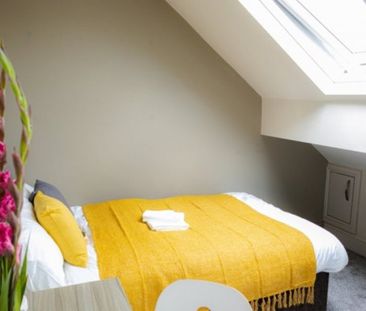 Ideal Spacious Student Pad - Photo 1