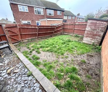 2 bedroom maisonette to rent - Photo 3