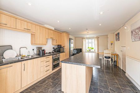 1 bedroom House To Let Total Size: 1777 SQ FT - Photo 3