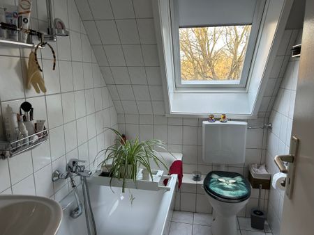 Gemütlich im Dachgeschoss im Grünen - 23566 Lübeck - Photo 4