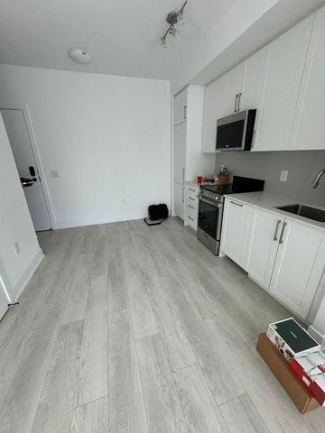 For Lease - 2450 Old Bront Road Unit# 547, Oakville, Ontario - Photo 5