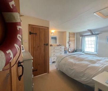 Noss Mayo, Devon, PL8 - Photo 1