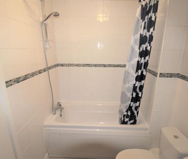 Sark Close, Crawley - Photo 6