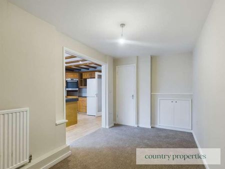 Daniells, Welwyn Garden City, AL7 - Photo 2