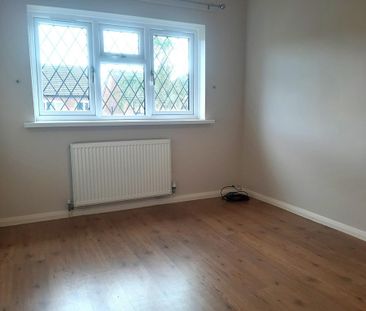 3 bedroom detached house to rent - Photo 4