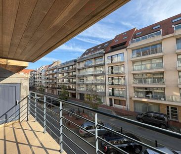 Gemeubeld 3 slaapkamer appartement met garage nabij het Rubensplein. - Foto 1