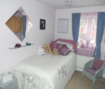 2 bedroom terraced house to rent - Photo 2