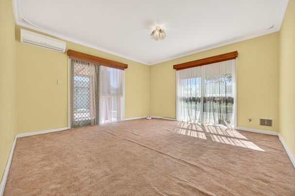 Three Bedroom Home in Rockingham - Photo 1