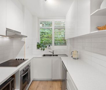 A Boutique Hideaway In A Tranquil Parkside Setting, Light And Brigh... - Photo 6