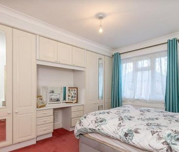 Bedsit, Western Avenue, W3 - Photo 3