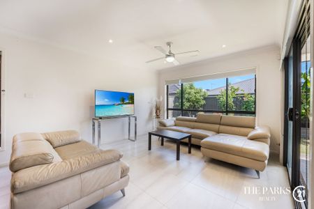 Ultra-Modern Family Home in the Heart of Marsden Park - Photo 4