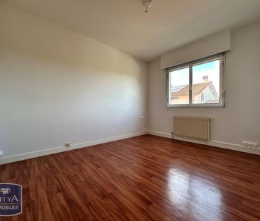 Location Appartement 3 pièces 89m² NIORT 79000 - Photo 4