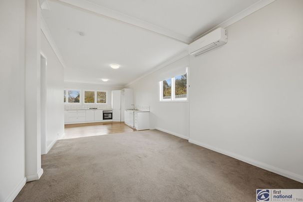 Charming 2 bedroom cottage - Photo 1