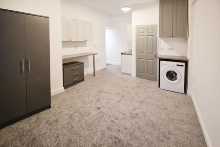 Studio to rent - Photo 2