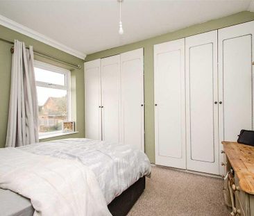 3 bedroom semi-detached house to rent - Photo 3