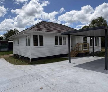 Modern, Three Bedroom Home for Rent - Photo 4