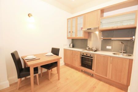 Studio to rent - Photo 3