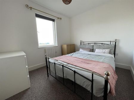 2 bedroom apartment to rent - Photo 4