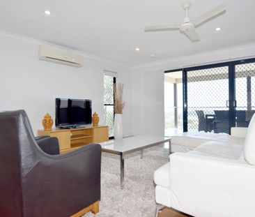 RISE AND SHINE IN SOUTH GLADSTONE - MODERN LIVING WITH BREATHTAKING... - Photo 4