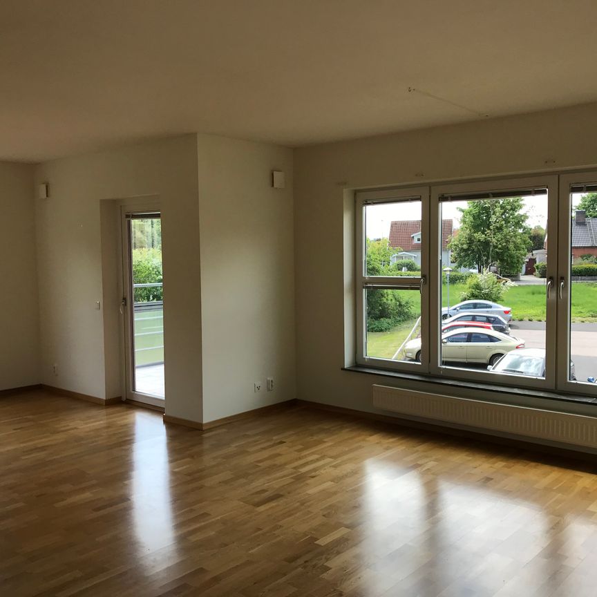Frans G Wibergs väg, Kristianstad - Foto 1