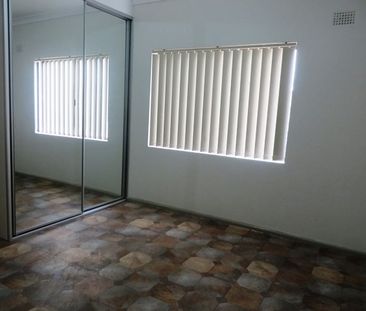 BEAUTIFUL FAMILY HOME!! - Photo 5