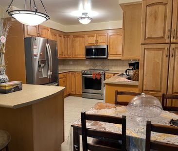 For Lease - 3408 Water Lily Court, Mississauga, Ontario - Photo 2