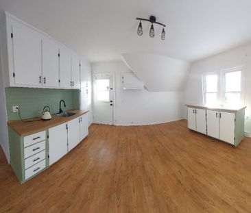 Très grand 5 et demi, Farnham, animaux acceptés - Photo 2