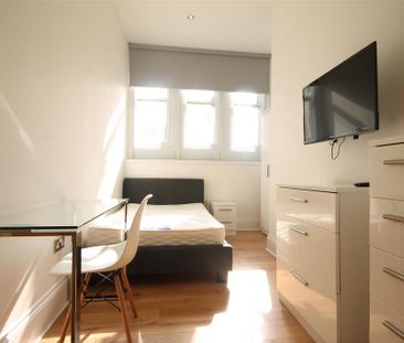 3 bedroom apartment to rent - Photo 5