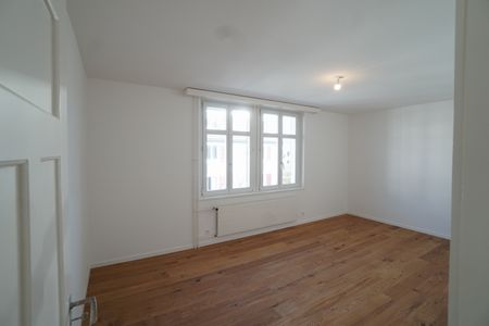 Sanierte Liegenschaft, 4.5-Zimmerwohnung an ruhiger Lage - Photo 5
