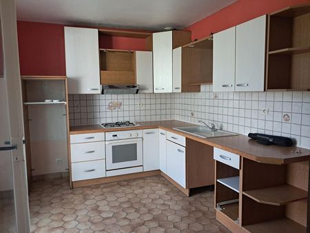 Location Maison 6 pièces 97m² BAZOUGES LA PEROUSE 35560 - Photo 3