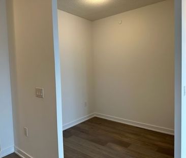 For Lease - 38 Honeycrisp Crescent Unit# 822, Vaughan, Ontario - Photo 6