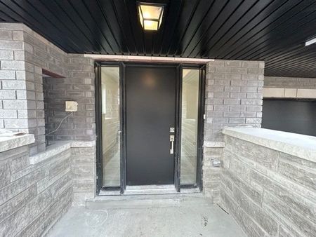 For Lease - 48 Spry Lane, Barrie, Ontario - Photo 3