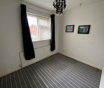 4 bedroom detached house to rent - Photo 6