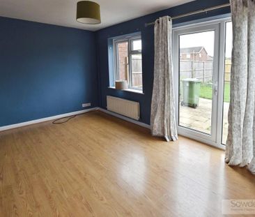 3 bedroom semi-detached house to rent - Photo 1