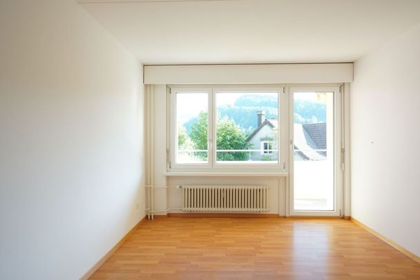 Helle und gemütliche 2.5-Zi. Wohnung mit Balkon - Photo 1