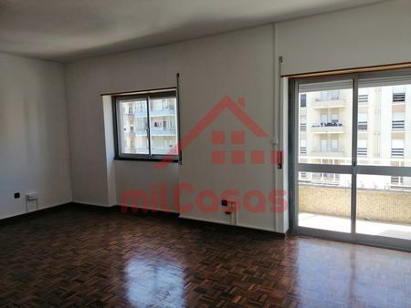 Apartamento T2 em Lisboa - Foto 2
