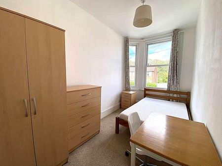 St Thomas Hill, Canterbury, CT2 - Photo 3